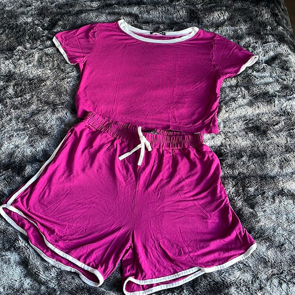 ✨Fuchsia lounge set✨